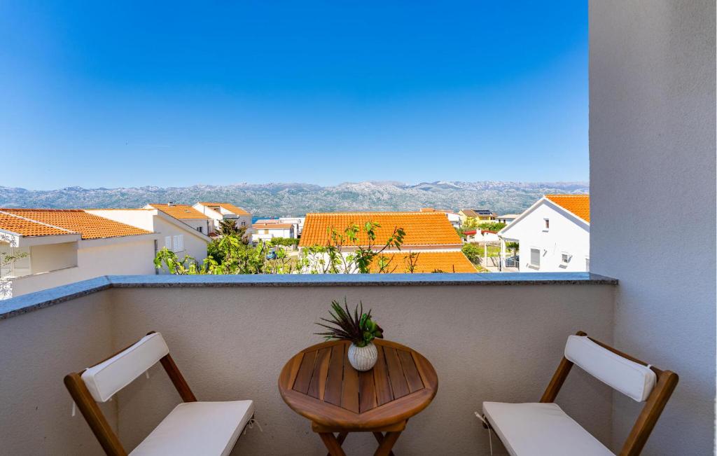 Awesome Apartment In Razanac With Wifi, Ražanac