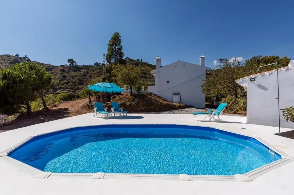 Charming Villa in Competa with Private Pool - 3