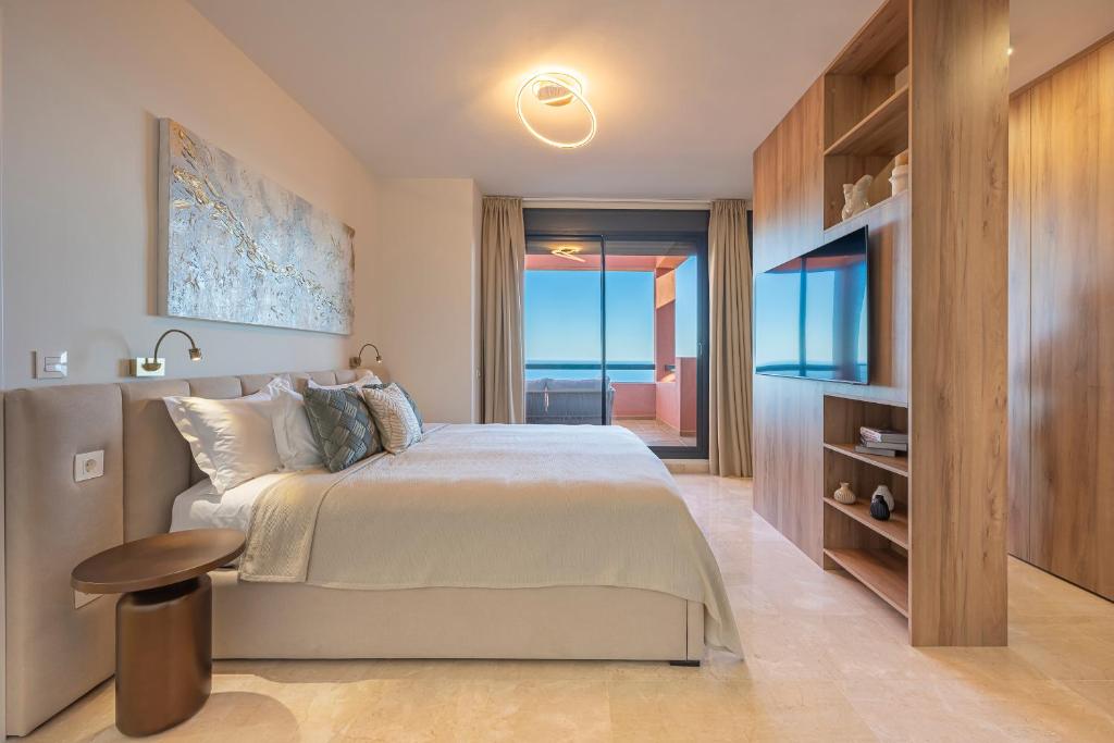 ELZE Panoramic Sea View Luxury Apartment - 5
