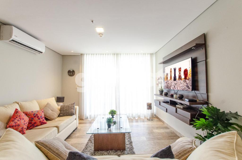 Spacious 2 bedroom apt in Villa Morra - 4