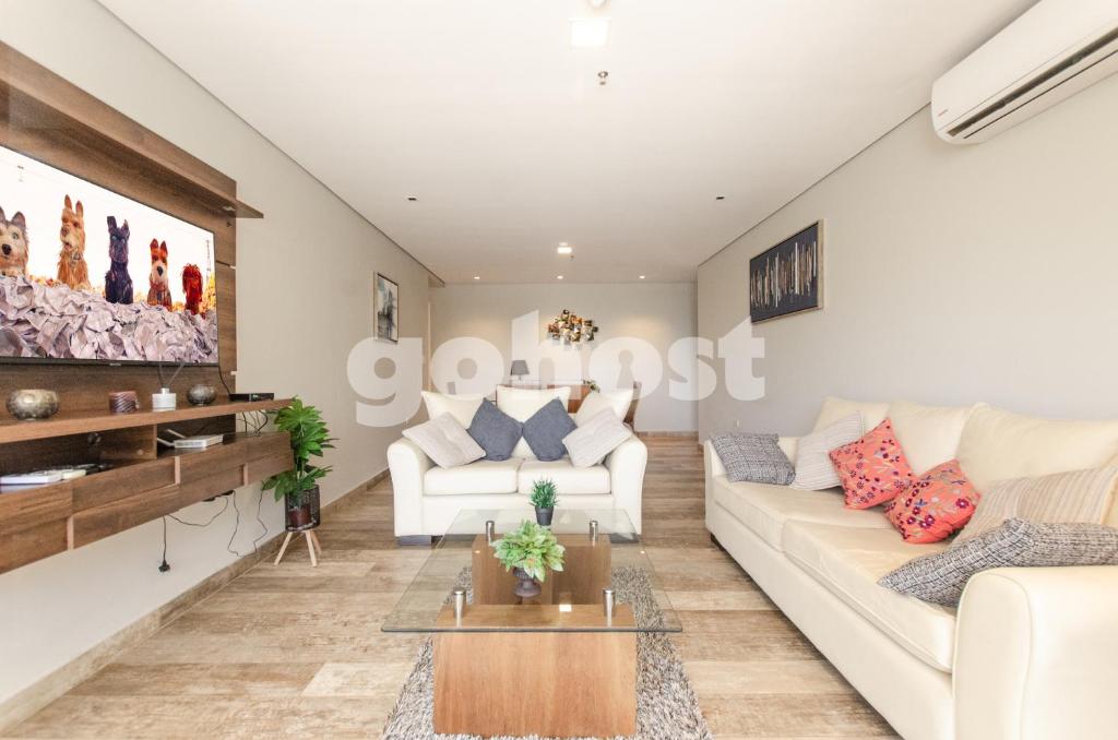 Spacious 2 bedroom apt in Villa Morra - 1