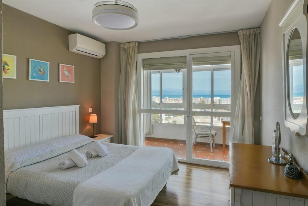 Fantastic seaviews & pool, close to beach - 1
