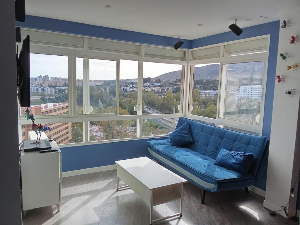 Paradise in Torremolinos Malaga, Recep 24 h, Swimming Pool, near to the beach, city center and airport, train, bus, taxi - 5