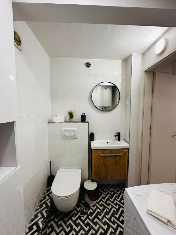 2 Charming Apartment in Kotor Old Town - 3