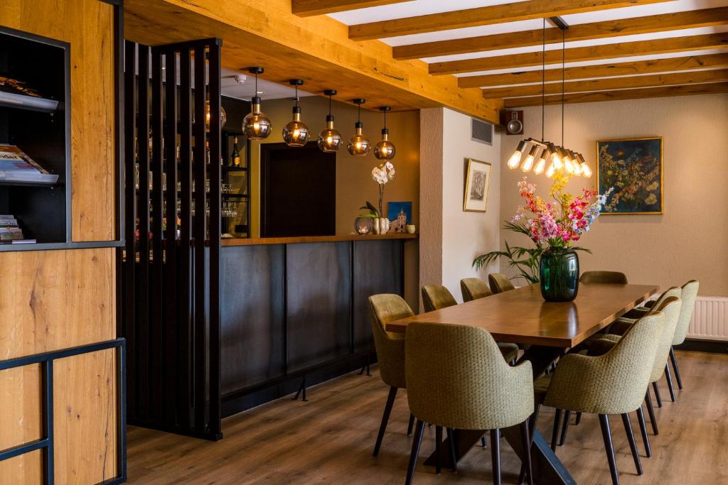 Bar/lounge, Hotel Hofker in Ameland