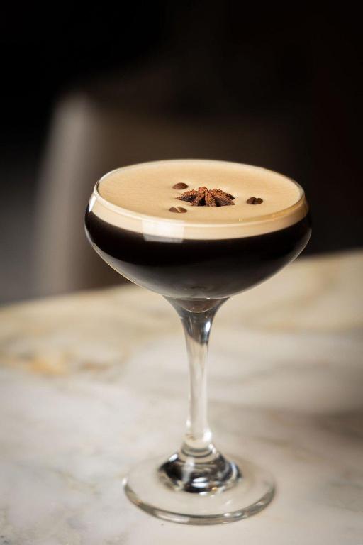 طعام و مشروبات