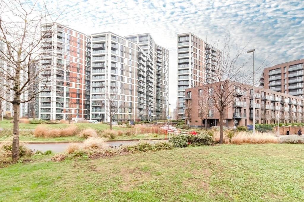 Luxury 2 Bedroom Apartment in Central London, Woolwich