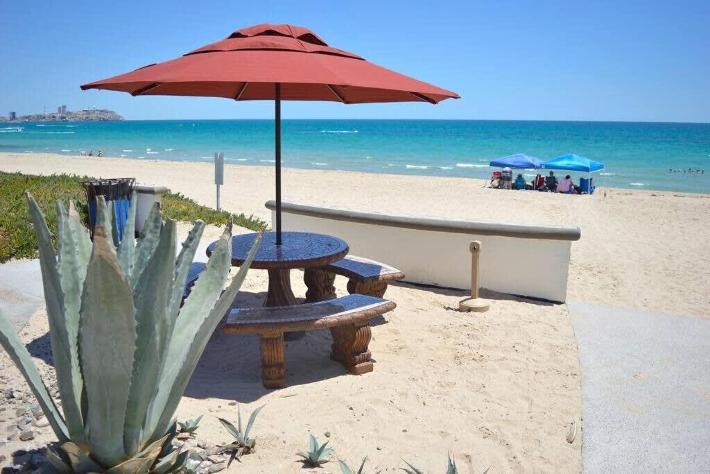 Perfect Beach Home with Style on Sandy Beach - 2