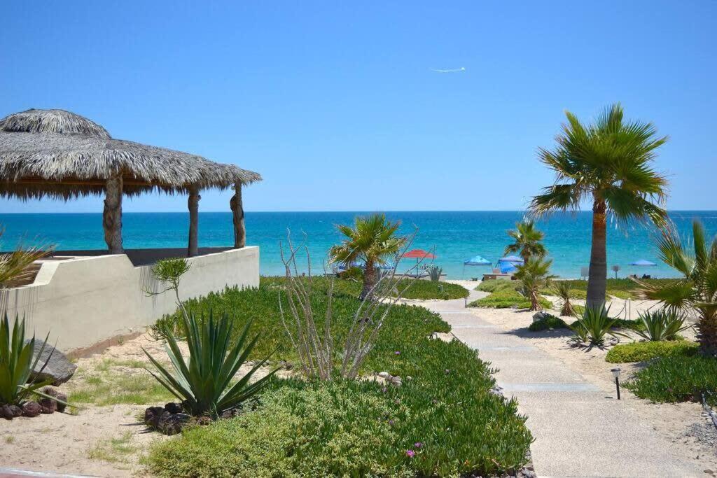Perfect Beach Home with Style on Sandy Beach - 3