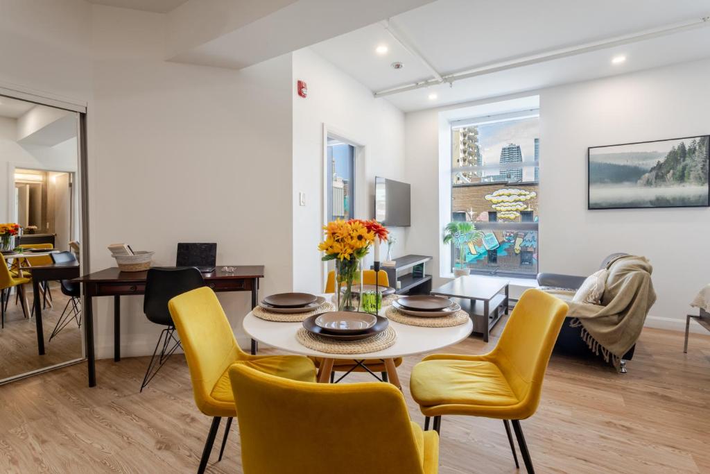 Modern 1BDR Apartment on Bishop - MTL, Montreal