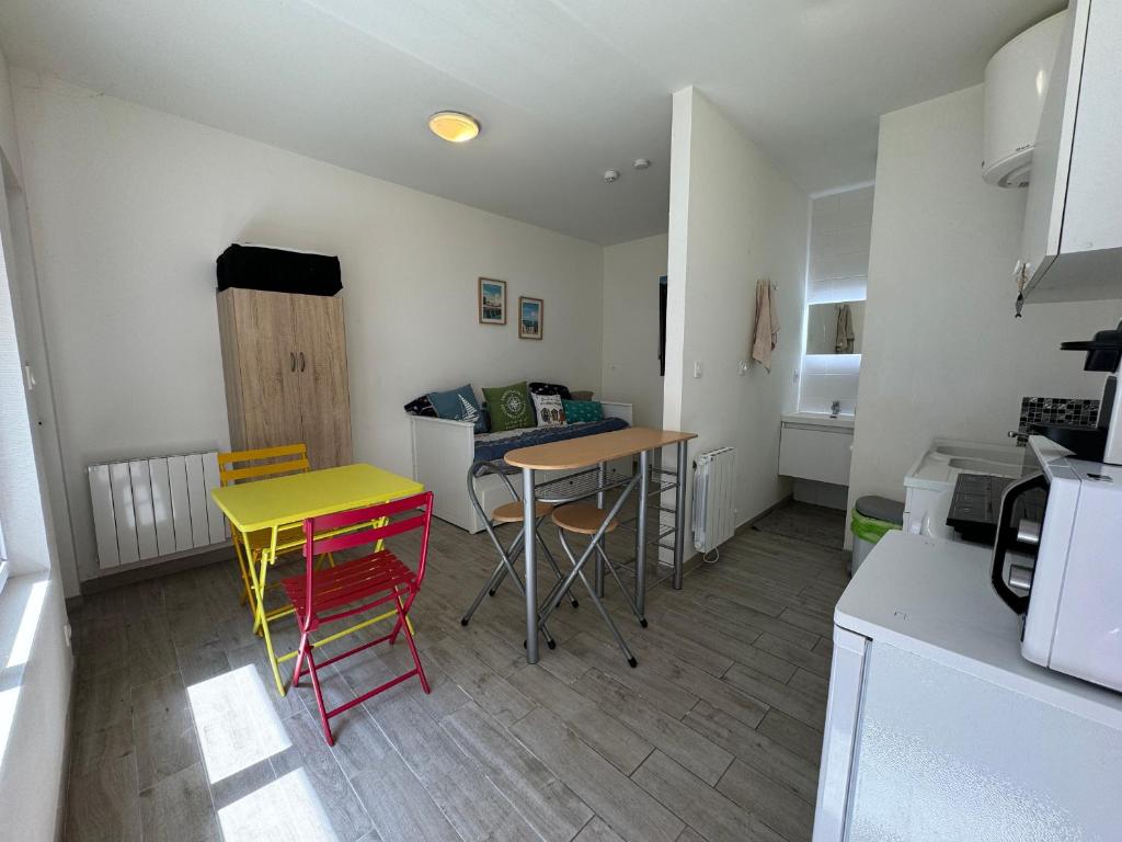 Studio 2 pers, accès direct plage Les Sables-d'Olonne - FR-1-197-623, Les Sables-dʼOlonne