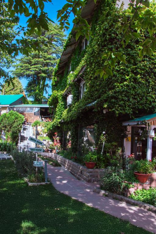 Alps Resort Dalhousie 객실