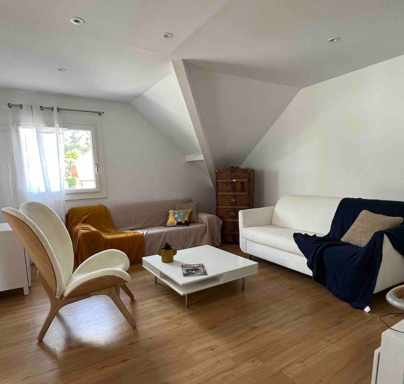 Apartment near Lake Annecy - 1