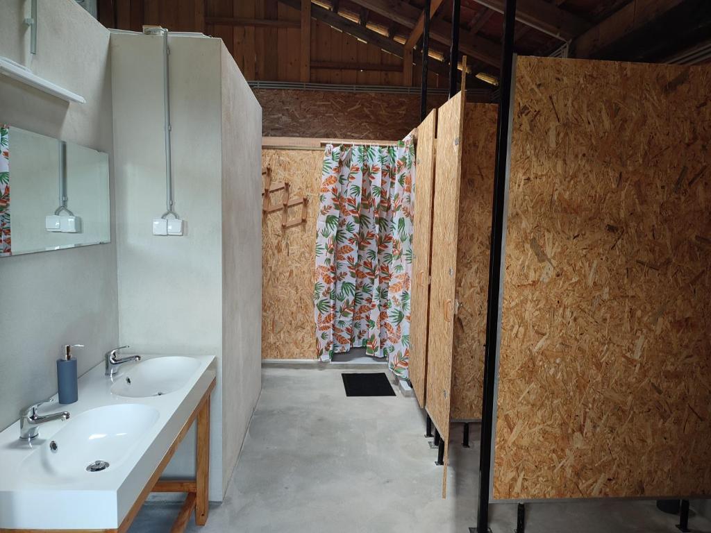 Rustic glamping on a farm, Radovljica