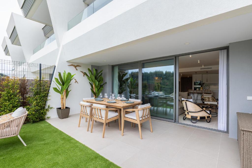 Luxury House Chaparral Golf E12 by AORA STAY - 3
