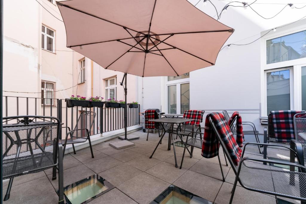 Balcony/terrace, LUMA TERRA PRAGUE HOSTEL in Prague