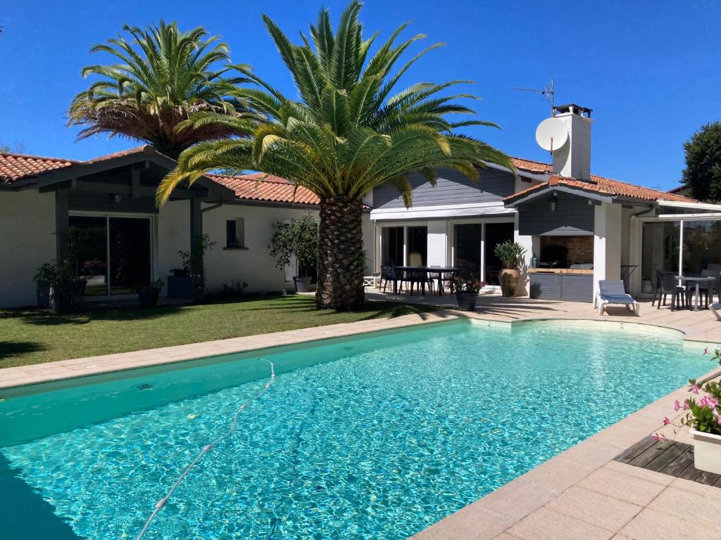 Très belle villa avec piscine - 1