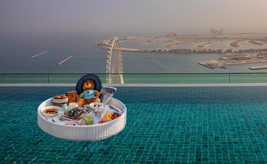 スイミングプール