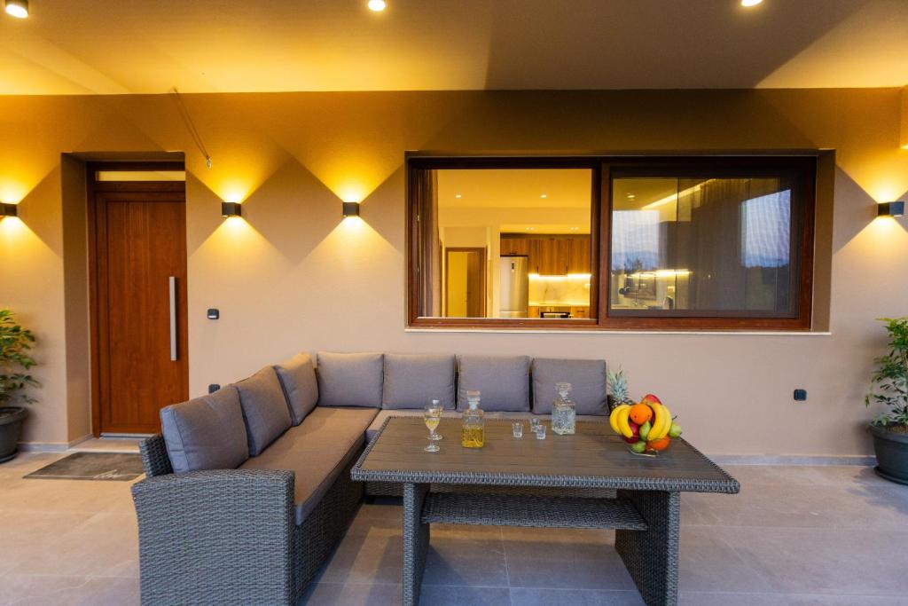 Olivia, Pigianos Kampos