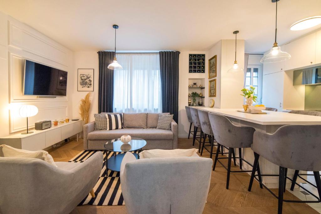 Apartment Legerro P with 1 Free Parking Spot, Záhřeb