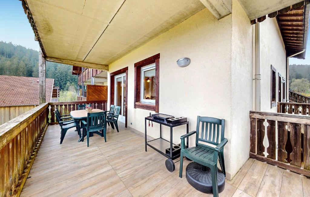 Gorgeous Apartment In Gérardmer With Wifi - 4