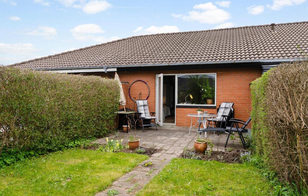 Cozy Home In Årslev With Wifi, Årslev