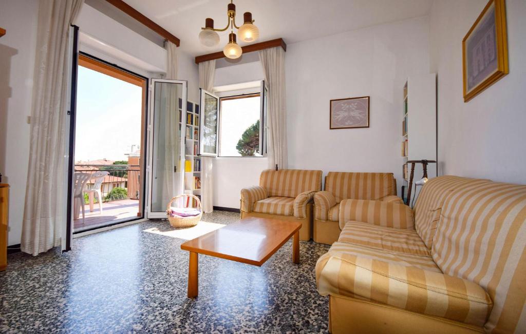 2 Bedroom Stunning Apartment In Pietra Ligure - 3