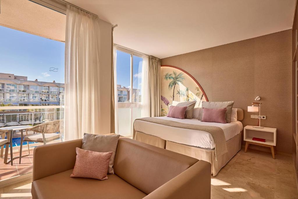 Zafiro Alzinar Mar Adults Only - Refurbished 2025 — Hotel rooms in Can Picafort, Balearic Islands