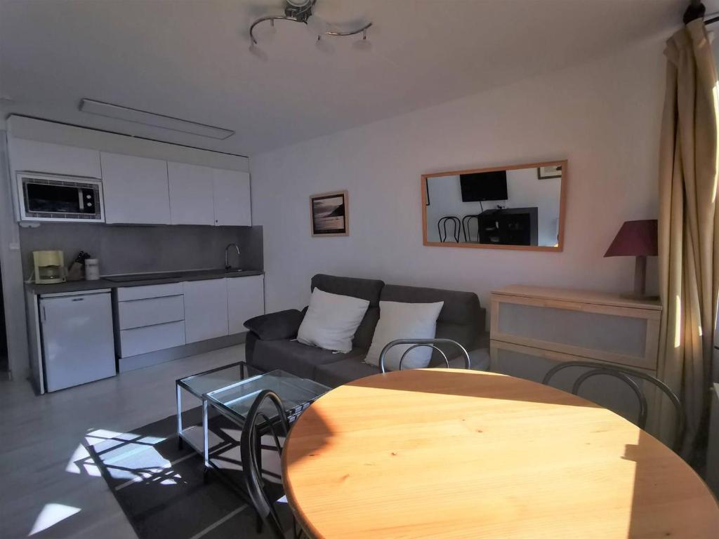 Studio 4 pers - balcon sud pieds des pistes - 2