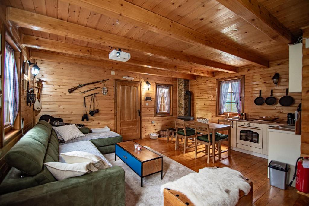 Private Cabin in the Woods, Žabljak