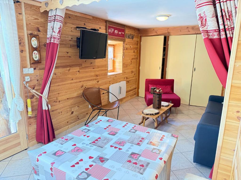Appartement dans Chalet avec Jardin - 5