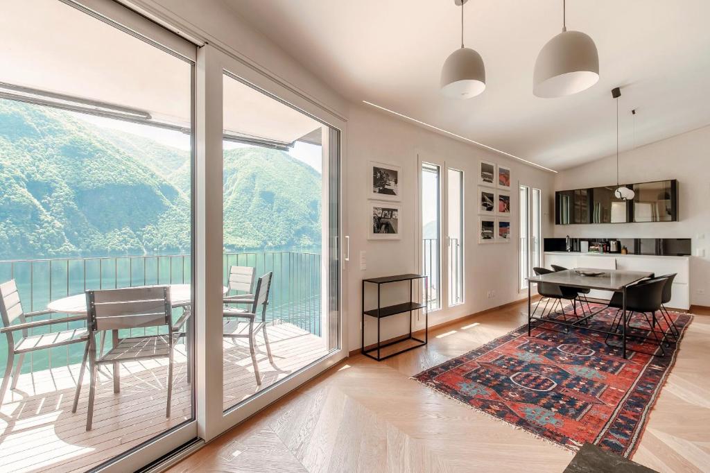 Unique Gandria Attic by Quokka 360 - Elegant Lake View Apartment - 5