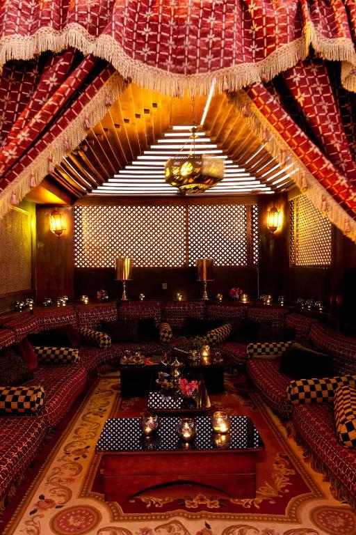 Bar/lounge, Barcelo Cairo Pyramids in Giza