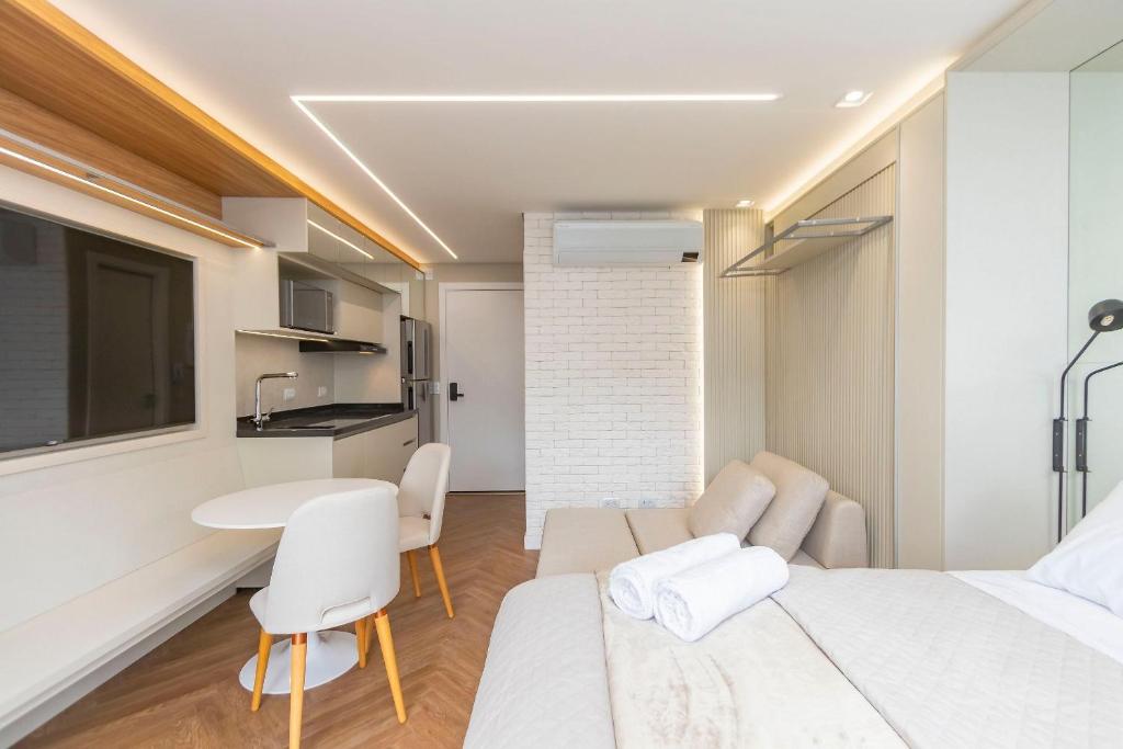 Studio no All Batel com Cama Articulada - BAT1805, Curitiba