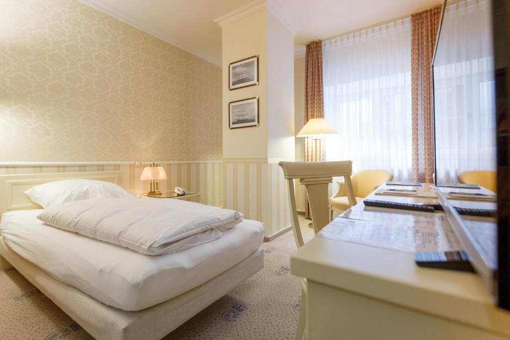Hotel Erbprinz & Restaurant "Prinzenstube" photo
