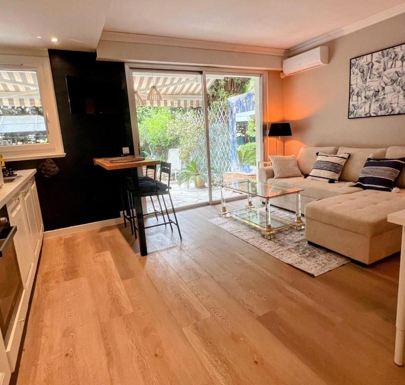 "Saint-Tropez" Superbe appartement avec Terrasse Jardin et Parking privé - 1