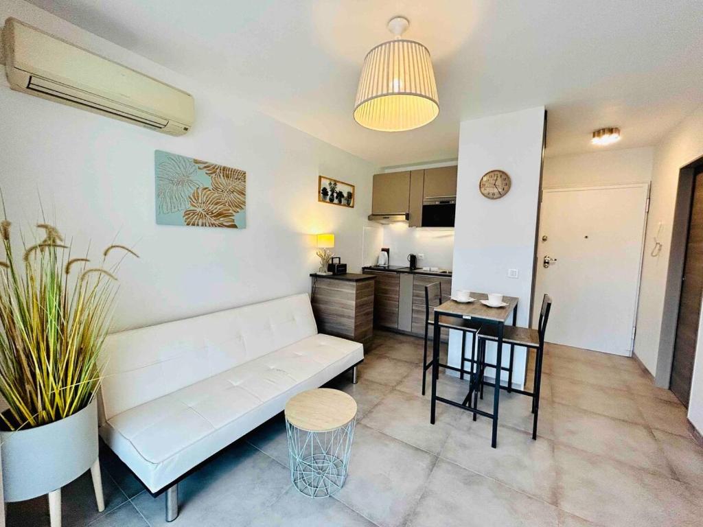 Villa d'Este - Studio 2 people - pool - 2 min to beach - 1