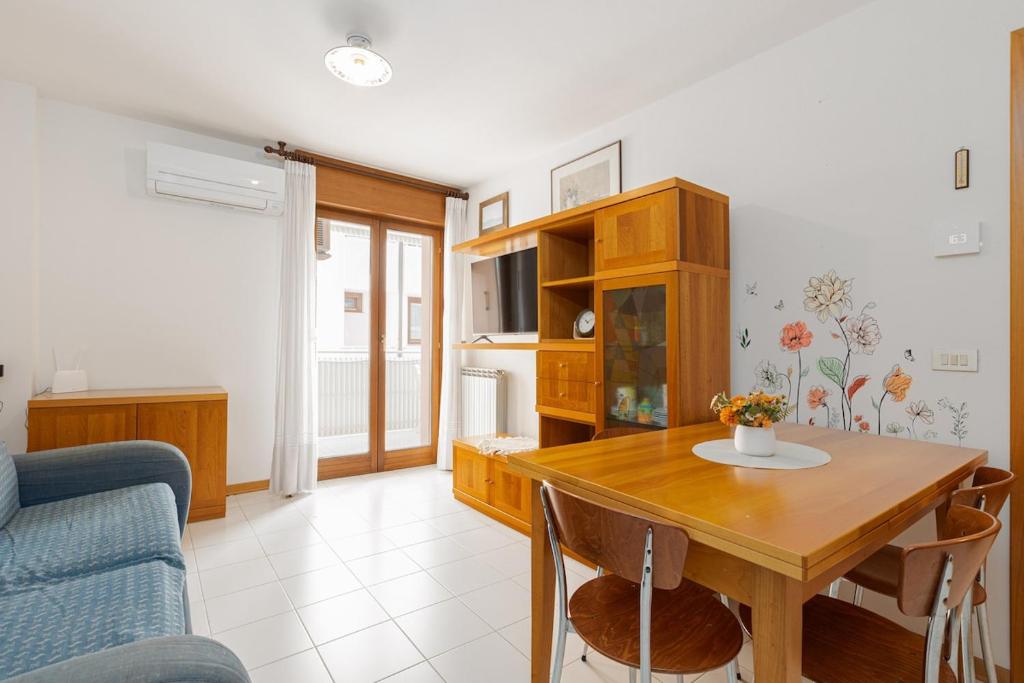 L'Angolo Fiorito con terrazza e in pieno centro, Grado