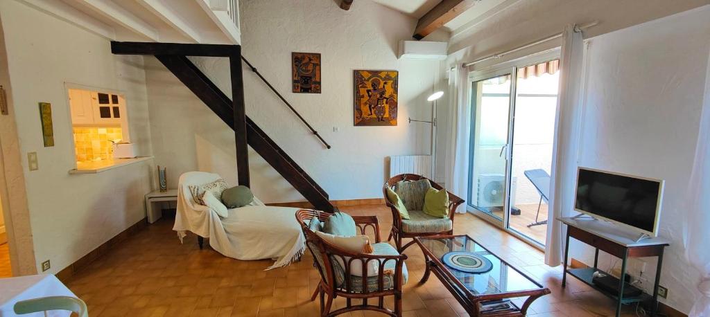 Charming accommodation with pleasant terrace - 2