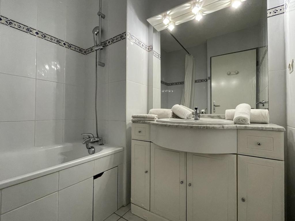Appartement Natura Beach 3 chambres NB303 By AGN - 8 personnes - 5