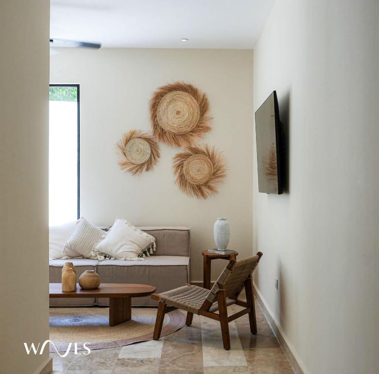 Modern 1BR with Private Pool and Surround Speakers - 4
