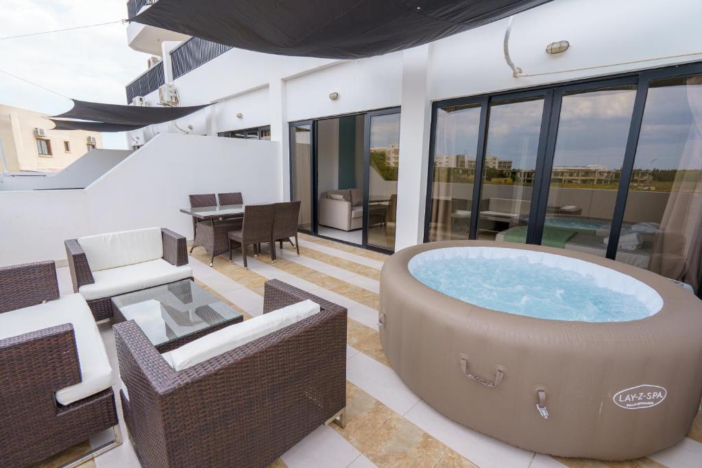 Pernera One Suites in Pernera Protaras 전경