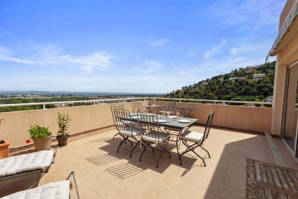 Le Plaza - Vue mer - Piscine - Tennis - 2