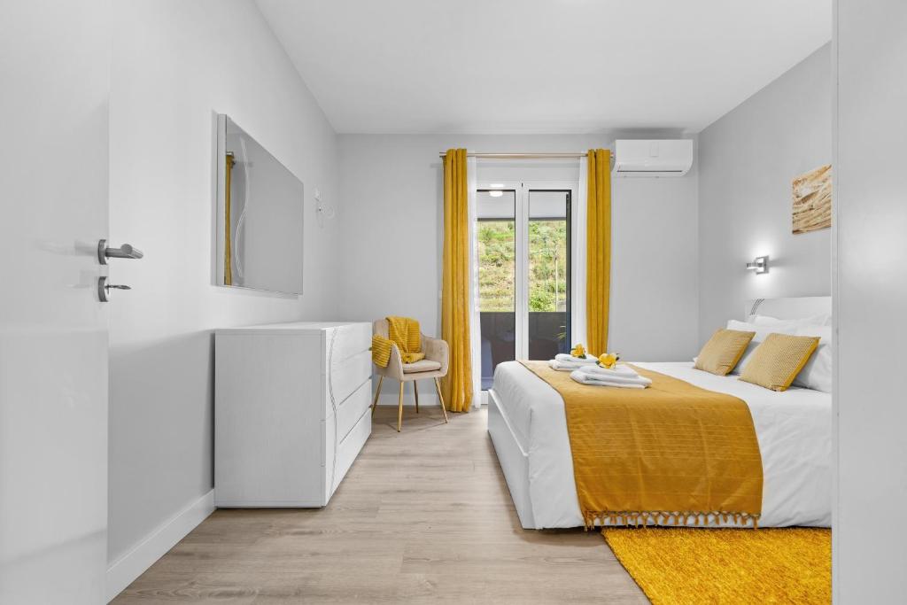 River Side, Senhora do Rosário