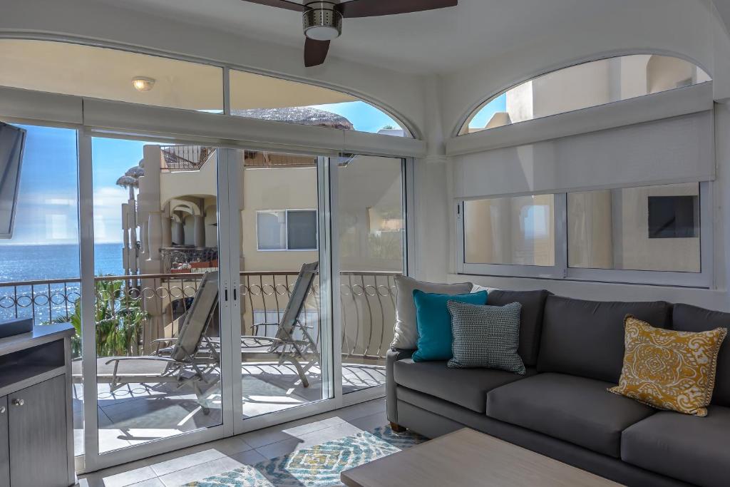 Las Olas Penthouse A-501 by Cabo Villas - 2