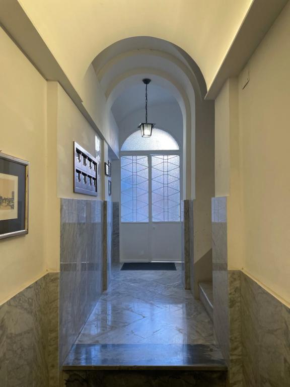 Divine Terrace Stylish Apartment St Peter Rome - 4