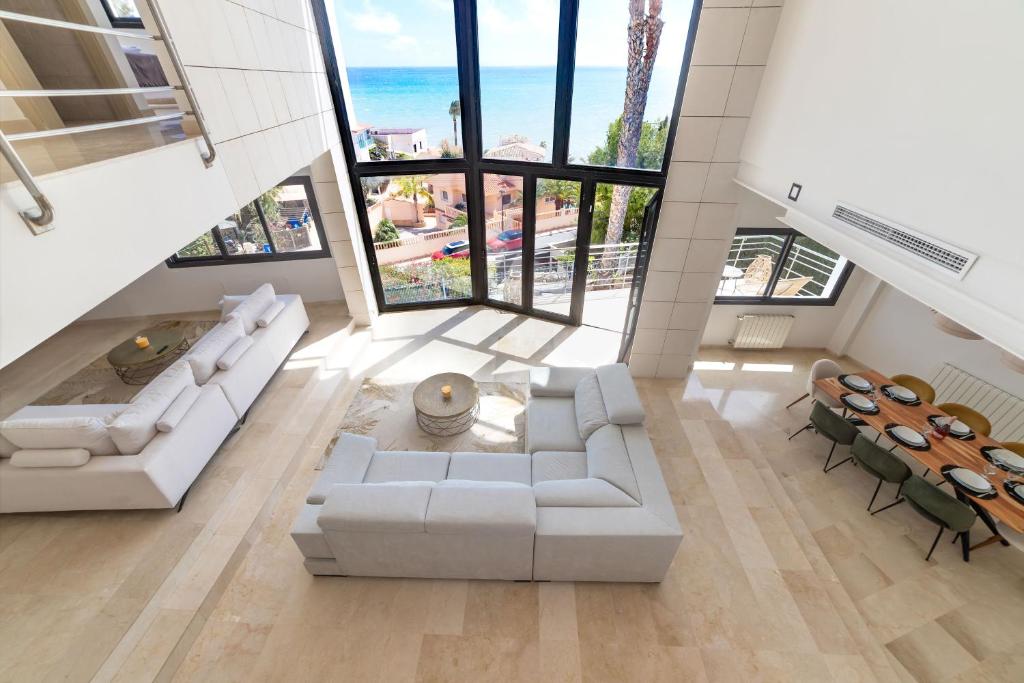 Ultra-Luxury Panoramic Sea View Villa with Private Pool & 200m' Sky Terrace & Garage in Alicante - 3