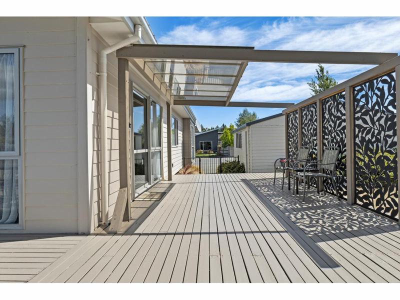 Relax on Rhoboro, Twizel