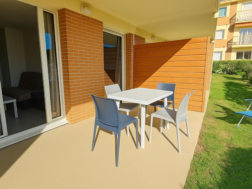 Appartement F2 avec terrasse, jardin, parking et accès piscine à 500m du village d'Argelès-sur-Mer - FR-1-732-63 - 2