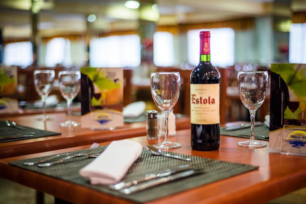 Hotel Avenida — Restaurant & bars in Benidorm, Valencian Community